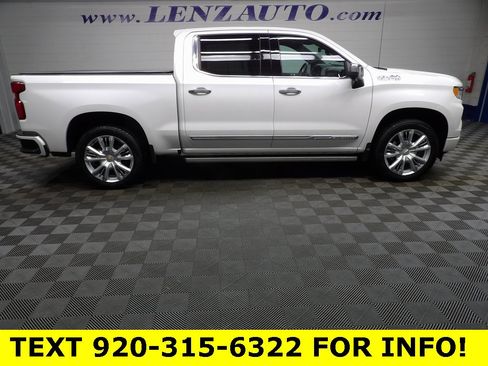 Used 2023 Chevrolet Silverado 1500 High Country w/ Technology Package image 2