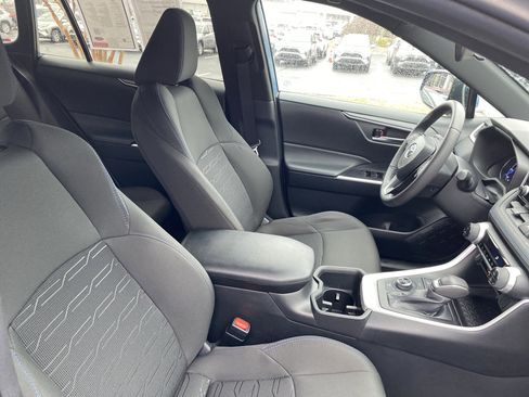 Certified 2024 Toyota RAV4 SE image 20