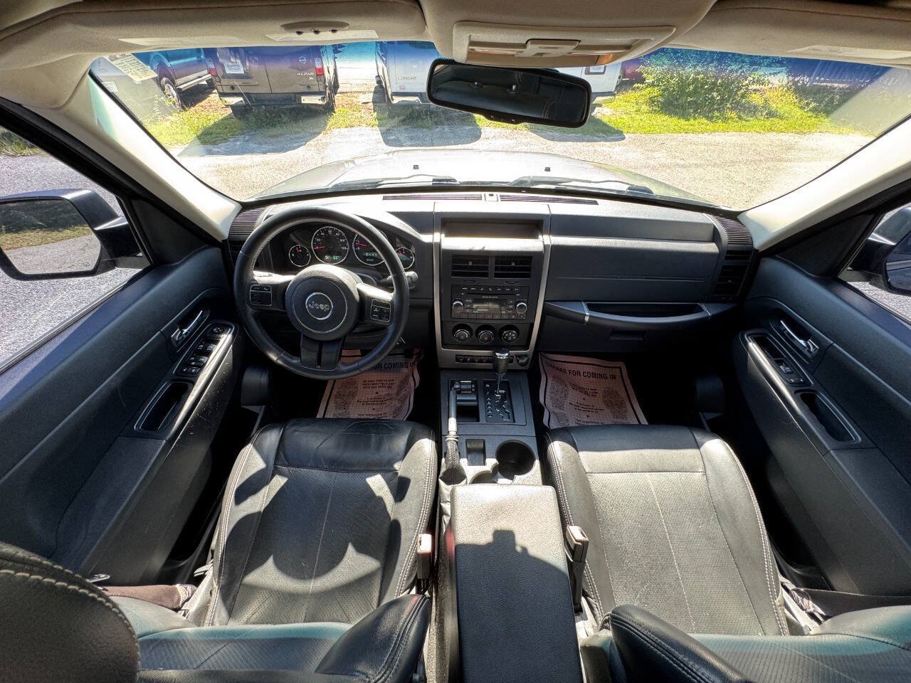 Used 2012 Jeep Liberty Sport AWD/4WD image 15