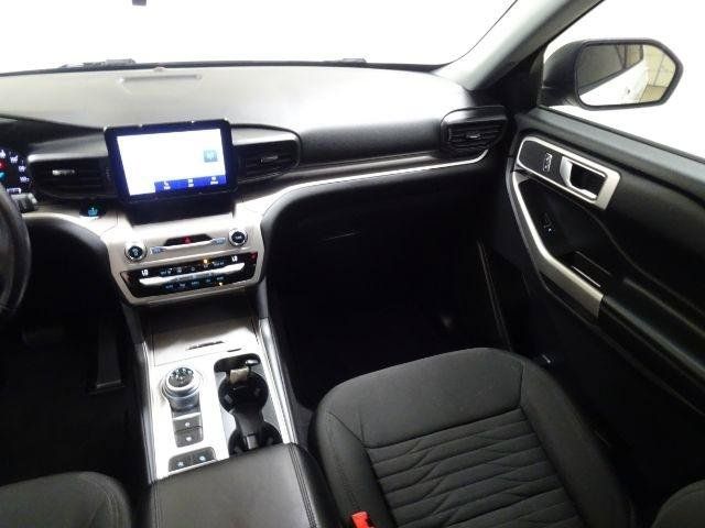 Used 2021 Ford Explorer XLT RWD image 34