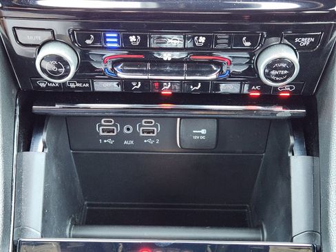 Used 2022 Jeep Grand Cherokee Summit AWD/4WD image 25