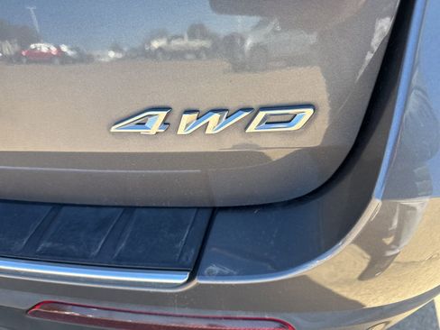 Used 2022 Ford Explorer Platinum w/ Equipment Group 601A image 10