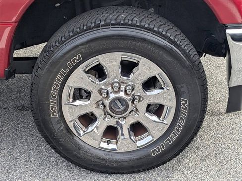 Used 2018 Ford F250 Lariat w/ Lariat Ultimate Package image 12