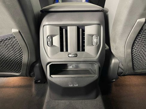 New 2026 BMW X3 xDrive30 w/ Convenience Package image 30