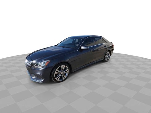 Used 2015 Mercedes-Benz E 350 Sedan image 4