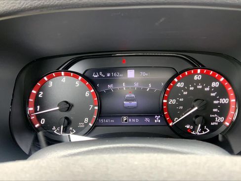 Used 2024 Nissan Frontier PRO-4X w/ Technology Package AWD/4WD image 26