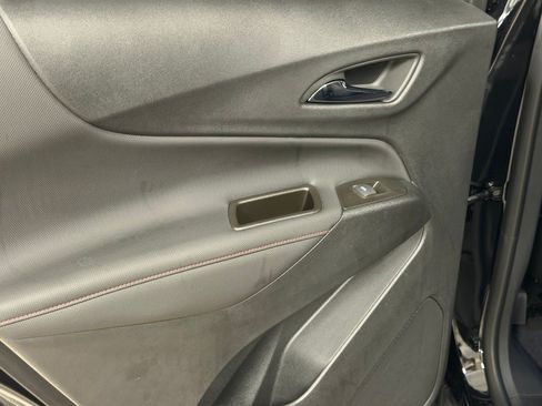 Used 2023 Chevrolet Equinox RS FWD image 33