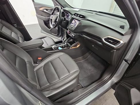 Used 2023 Chevrolet TrailBlazer ACTIV FWD image 32