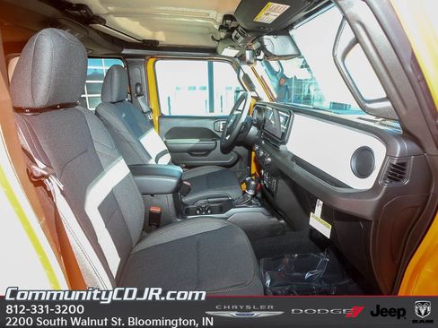 New 2025 Jeep Gladiator Sport image 21