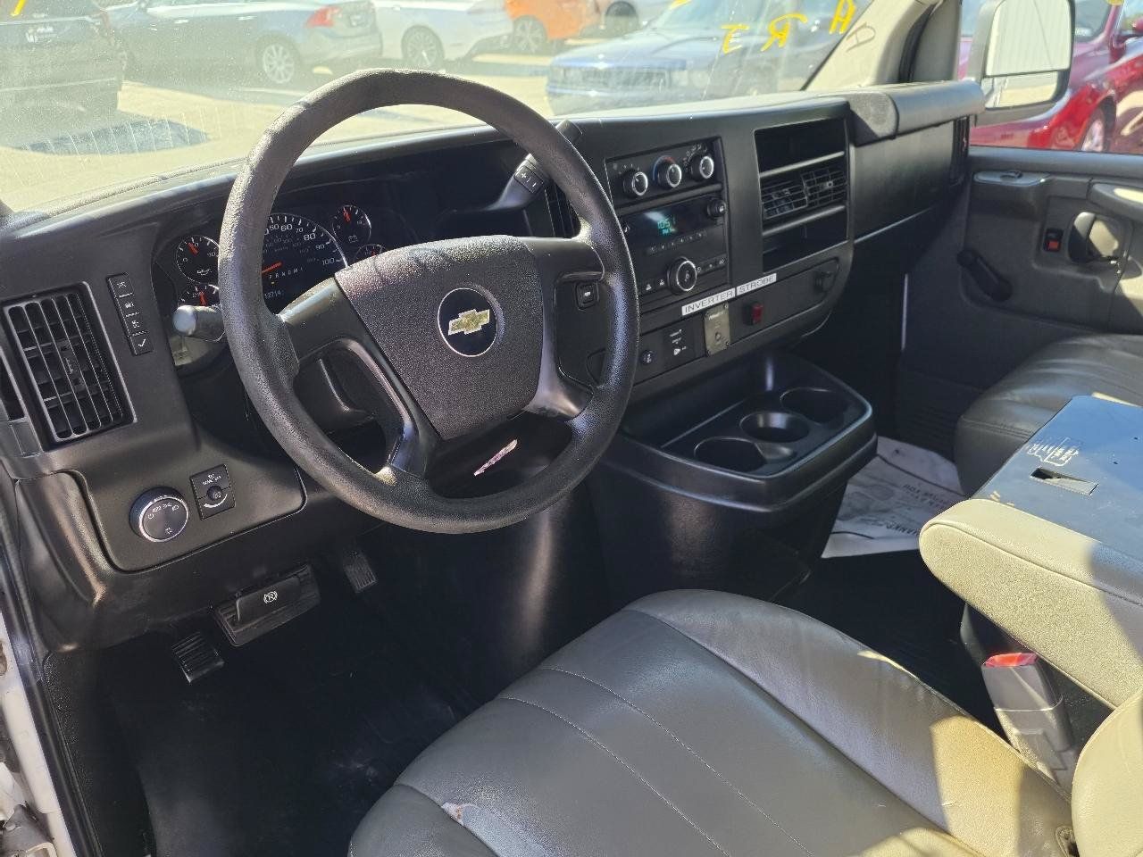 Used 2013 Chevrolet Express 2500 RWD image 11