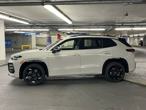 New 2026 Volkswagen Tiguan SEL R-Line image 34