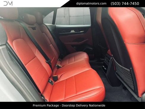 Used 2025 Porsche Macan 4 Electric w/ Premium Package AWD/4WD image 21