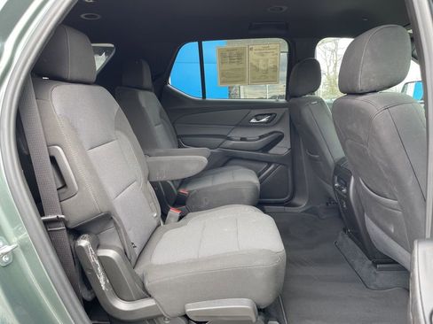 Used 2023 Chevrolet Traverse LT image 31