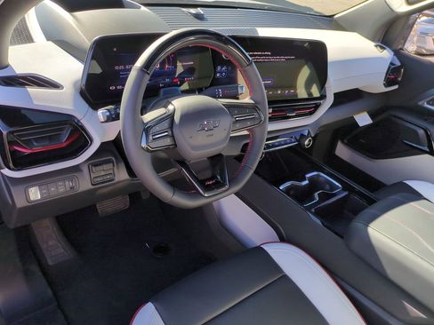 New 2025 Chevrolet Silverado EV RST image 10