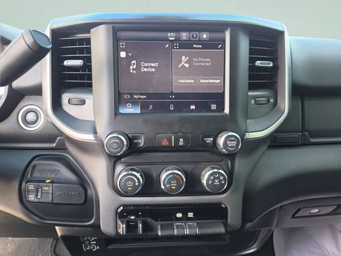 Used 2024 RAM 3500 Big Horn AWD/4WD image 23