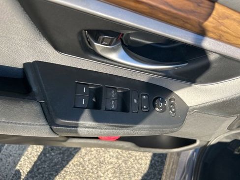 Used 2017 Honda CR-V EX image 5
