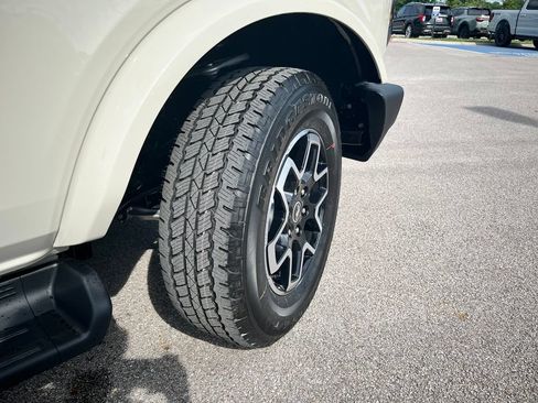 New 2026 Ford Bronco Outer Banks AWD/4WD image 6