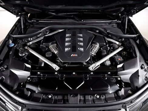 Used 2024 BMW X7 M60i w/ Executive Package image 12