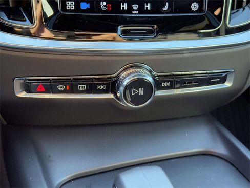 Certified 2023 Volvo S60 B5 Plus w/ Climate Package image 26