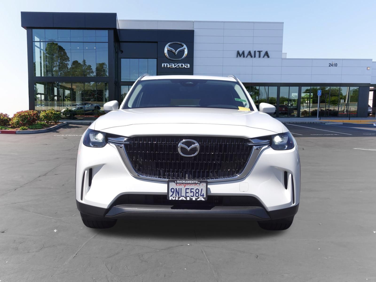 Certified 2024 MAZDA CX-90 Plug-In Hybrid w/ Preferred AWD/4WD image 10