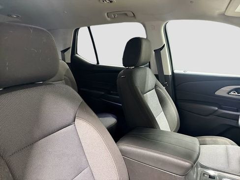 Used 2021 Chevrolet Traverse LT FWD image 30