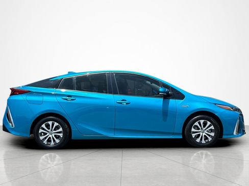 Used 2020 Toyota Prius Prime LE FWD image 6