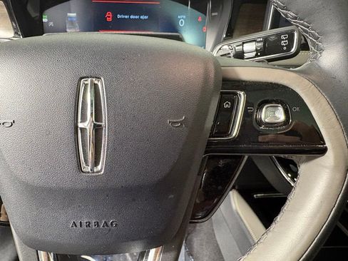 Used 2024 Lincoln Corsair Reserve w/ Equipment Group 202A AWD/4WD image 22