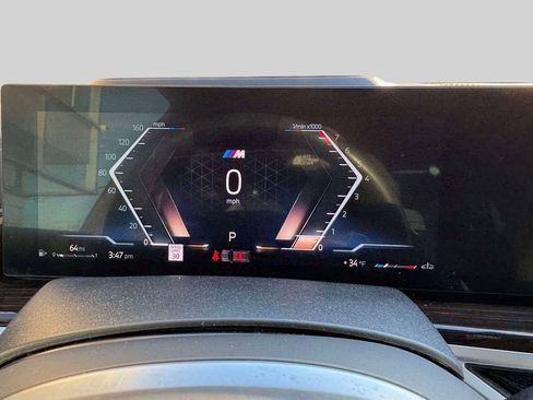 Certified 2024 BMW X7 xDrive40i w/ M Sport Package image 17