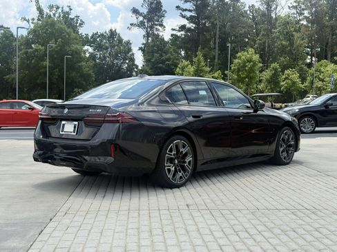 Certified 2026 BMW i5 eDrive40 w/ M Sport Package RWD image 5