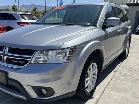 Used 2017 Dodge Journey SXT w/ Comfort/Convenience Group AWD/4WD image 10