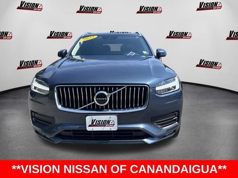 Used 2022 Volvo XC90 T5 Momentum w/ Climate Package AWD/4WD image 2