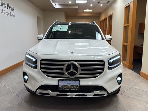Certified 2026 Mercedes-Benz GLB 250 image 3