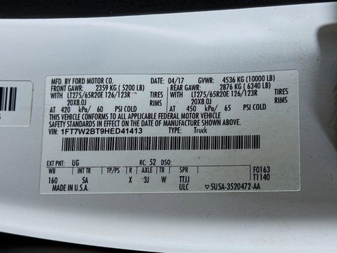 Used 2017 Ford F250 Lariat w/ Lariat Ultimate Package AWD/4WD image 31