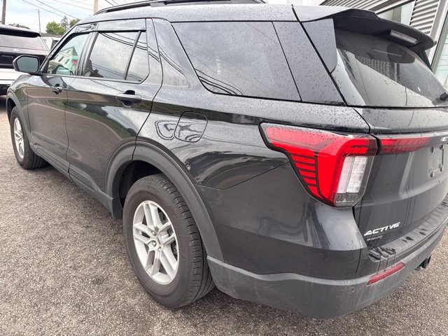 Used 2026 Ford Explorer Active AWD/4WD image 8