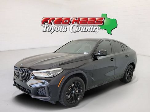 Used 2022 BMW X6 xDrive40i AWD/4WD image 1