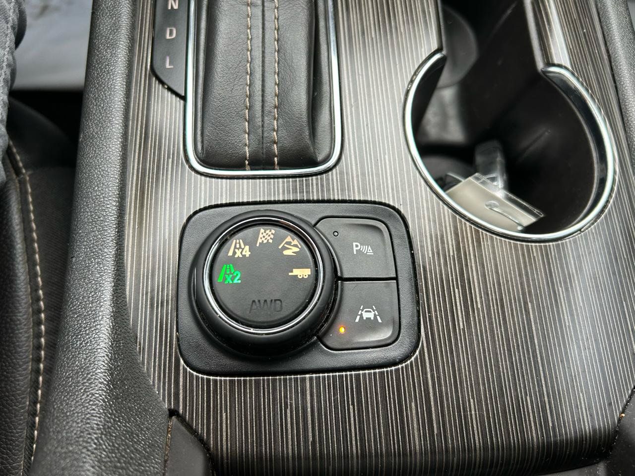 Used 2017 GMC Acadia SLT AWD/4WD image 27