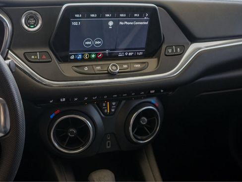 Used 2022 Chevrolet Blazer LT image 13