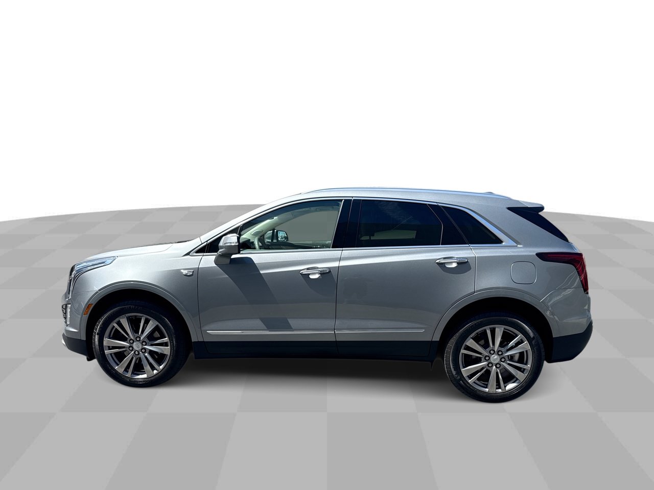 Certified 2024 Cadillac XT5 Premium Luxury w/ LPO, Premium Carpet Package FWD image 5