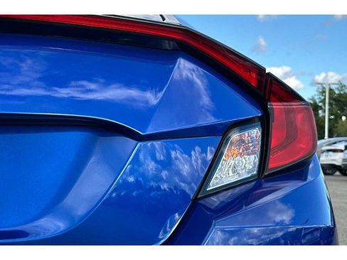 Used 2018 Honda Civic EX-T image 14