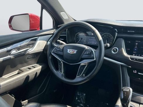Used 2020 Cadillac XT5 Premium Luxury image 15
