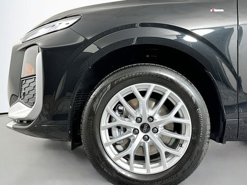 New 2026 Audi Q3 quattro 2.0T AWD/4WD image 11
