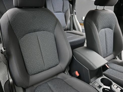 Certified 2025 Subaru Forester Premium AWD/4WD image 14