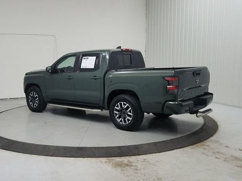 Used 2023 Nissan Frontier SV w/ SV Convenience Package RWD image 6