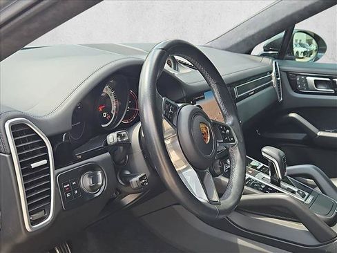 Used 2023 Porsche Cayenne GTS AWD/4WD image 7