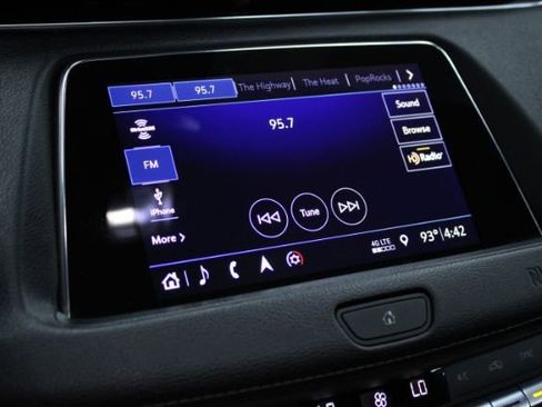 Used 2019 Cadillac XT4 Premium Luxury image 17