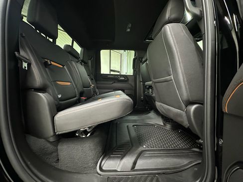 Used 2026 GMC Sierra 2500 AT4 AWD/4WD image 16