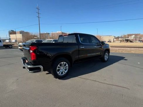 Used 2024 Chevrolet Silverado 1500 LTZ w/ LTZ Convenience Package II image 8