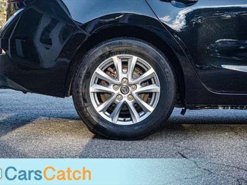 Used 2018 MAZDA MAZDA3 Sport w/ Preferred Equipment Package image 16