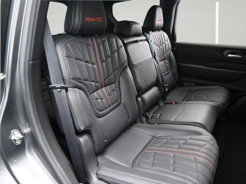 Certified 2025 Nissan Armada PRO-4X AWD/4WD image 13