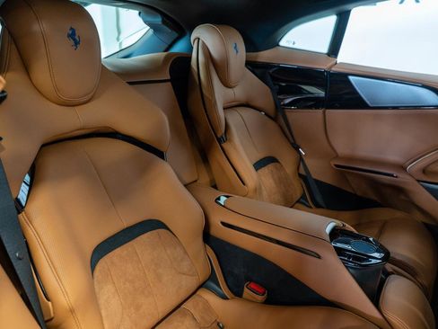 Used 2025 Ferrari Purosangue image 24